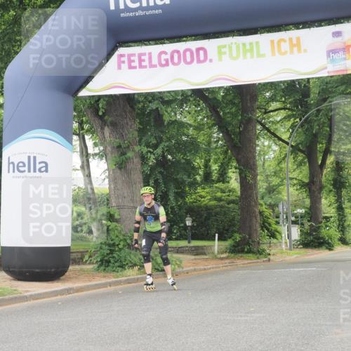 29.06.2025 - hella hamburg halbmarathon KatJ http://msf.ph/oto/8177290 29.06.2025 09:21:26 Zwischen KM18-KM19  meine-sportfotos.de