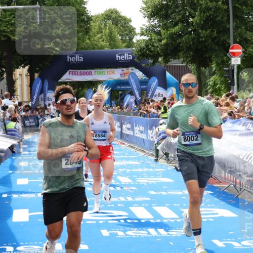 29.06.2025 - hella hamburg halbmarathon Zöllner http://msf.ph/oto/8177323 29.06.2025 10:38:22 Ziel 1042, 1688, 2849, 3431, 6095, 7110, 8002, 14688, 18584 meine-sportfotos.de
