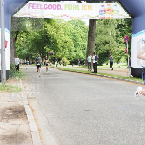 29.06.2025 - hella hamburg halbmarathon MichiJ http://msf.ph/oto/8177362 29.06.2025 10:16:41 Zwischen KM18-KM19 7380, 12992, 13779, 15671, 17040 meine-sportfotos.de