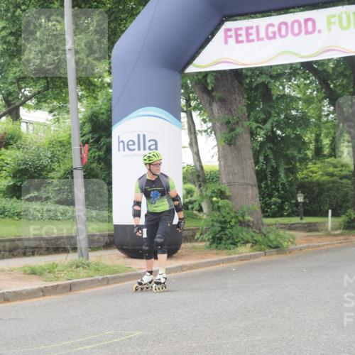 29.06.2025 - hella hamburg halbmarathon KatJ http://msf.ph/oto/8177363 29.06.2025 09:21:27 Zwischen KM18-KM19  meine-sportfotos.de