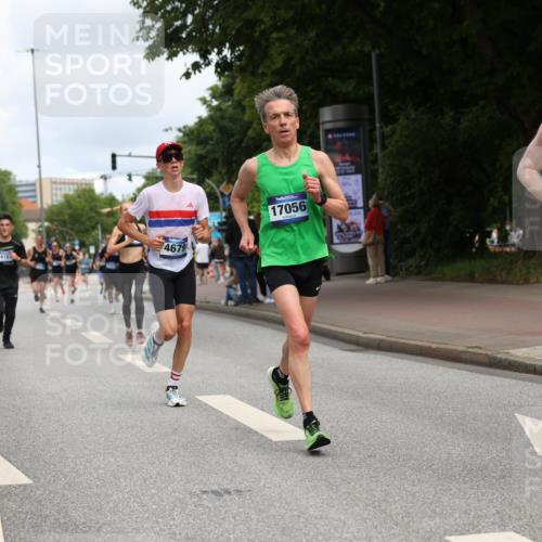 29.06.2025 - hella hamburg halbmarathon Yannick Fuchs http://msf.ph/oto/8177399 29.06.2025 10:28:03 20KM 1910, 1959, 2746, 4602, 4679, 4749, 6473, 7723, 8956, 10453, 12290, 14167, 14466, 14975, 16881, 16931, 17056, 17151, 17175, 17802, 18455, 18679, 18687, 18731, 18854, 19059 meine-sportfotos.de