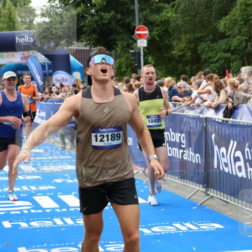 29.06.2025 - hella hamburg halbmarathon Zöllner http://msf.ph/oto/8177404 29.06.2025 10:28:07 Ziel 10485, 12189, 13383, 14757, 15883, 17488 meine-sportfotos.de