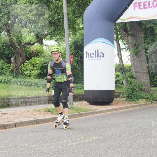 29.06.2025 - hella hamburg halbmarathon KatJ http://msf.ph/oto/8177410 29.06.2025 09:21:27 Zwischen KM18-KM19  meine-sportfotos.de