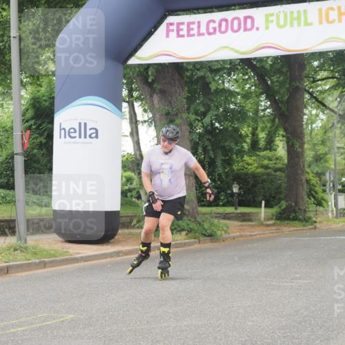 29.06.2025 - hella hamburg halbmarathon KatJ http://msf.ph/oto/8177516 29.06.2025 09:21:36 Zwischen KM18-KM19  meine-sportfotos.de