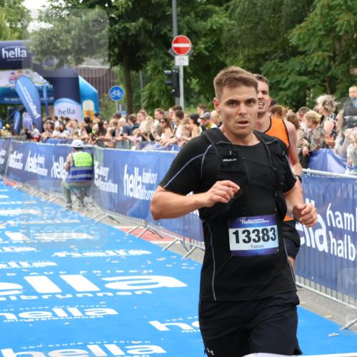 29.06.2025 - hella hamburg halbmarathon Zöllner http://msf.ph/oto/8177530 29.06.2025 10:28:11 Ziel 13383, 14757, 15883 meine-sportfotos.de
