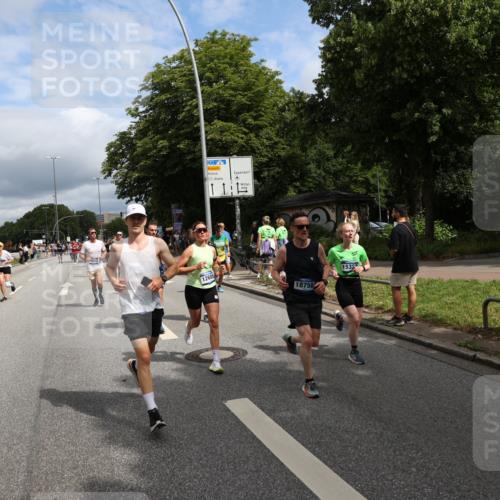 29.06.2025 - hella hamburg halbmarathon Yannick Fuchs http://msf.ph/oto/8177538 29.06.2025 10:42:11 20KM 1320, 2213, 2284, 2340, 2708, 2953, 3747, 4324, 4528, 4601, 5024, 5362, 5528, 5915, 6009, 6836, 7599, 8234, 8927, 9262, 9538, 9544, 9626, 10969, 11211, 11961, 12685, 13007, 13948, 14383, 14618, 14619, 14797, 15309, 15333, 15478, 15479, 15735, 15808, 16149, 16205, 17905, 18104, 18206, 18430, 18758, 18790, 18836, 18922, 18963, 18974, 19181 meine-sportfotos.de