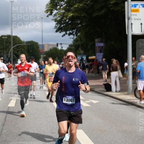 29.06.2025 - hella hamburg halbmarathon Yannick Fuchs http://msf.ph/oto/8177686 29.06.2025 10:42:19 20KM 1320, 1914, 2213, 2340, 2708, 3747, 4324, 4601, 5024, 5362, 5528, 5915, 6081, 6836, 7367, 7599, 8234, 8927, 9262, 9538, 9544, 9626, 11211, 11961, 12549, 12685, 12747, 13007, 13570, 13614, 13948, 14383, 14618, 14619, 14797, 15309, 15333, 15573, 15590, 15629, 15735, 15808, 16149, 16205, 16414, 16766, 18206, 18430, 18476, 18790, 18836, 18922, 18963, 18974, 19181 meine-sportfotos.de
