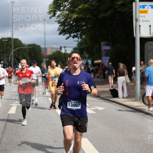 29.06.2025 - hella hamburg halbmarathon Yannick Fuchs http://msf.ph/oto/8177699 29.06.2025 10:42:19 20KM 1320, 1914, 2213, 2340, 2708, 3747, 4324, 4601, 5024, 5362, 5528, 5915, 6081, 6836, 7367, 7599, 8234, 8927, 9262, 9538, 9544, 9626, 11211, 11961, 12549, 12685, 12747, 13007, 13570, 13614, 13948, 14383, 14618, 14619, 14797, 15309, 15333, 15573, 15590, 15629, 15735, 15808, 16149, 16205, 16414, 16766, 18206, 18430, 18476, 18790, 18836, 18922, 18963, 18974, 19181 meine-sportfotos.de