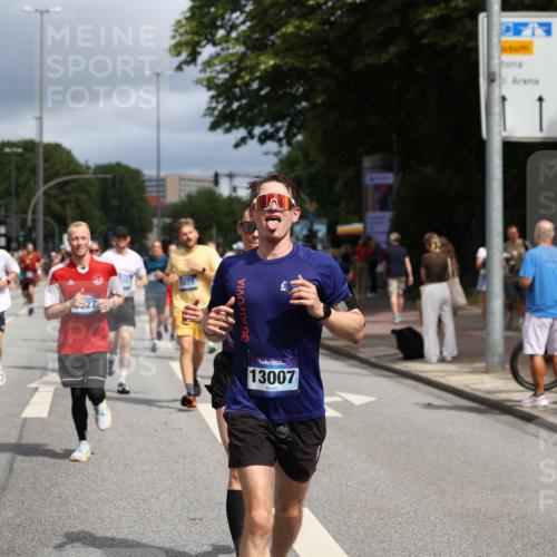 29.06.2025 - hella hamburg halbmarathon Yannick Fuchs http://msf.ph/oto/8177733 29.06.2025 10:42:19 20KM 1320, 1914, 2213, 2340, 2708, 3747, 4324, 4601, 5024, 5362, 5528, 5915, 6081, 6836, 7367, 7599, 8234, 8927, 9262, 9538, 9544, 9626, 11211, 11961, 12549, 12685, 12747, 13007, 13570, 13614, 13948, 14383, 14618, 14619, 14797, 15309, 15333, 15573, 15590, 15629, 15735, 15808, 16149, 16205, 16414, 16766, 18206, 18430, 18476, 18790, 18836, 18922, 18963, 18974, 19181 meine-sportfotos.de