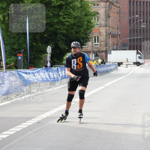 29.06.2025 - hella hamburg halbmarathon Strokosch-Dieckow http://msf.ph/oto/8177793 29.06.2025 09:19:17 Ziel 20091 meine-sportfotos.de