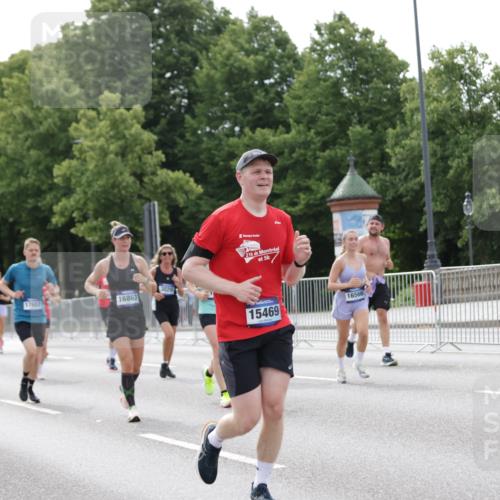 29.06.2025 - hella hamburg halbmarathon Jannik Wohlers http://msf.ph/oto/8177802 29.06.2025 10:22:32 Lombardsbrücke 1029, 1853, 2766, 3003, 3029, 3034, 4190, 4266, 5629, 6578, 6784, 6785, 7266, 7891, 9133, 9913, 10205, 10826, 12025, 12190, 12265, 13560, 13921, 14041, 14525, 14801, 15469, 16565, 16566, 16618, 16801, 16863, 17657 meine-sportfotos.de