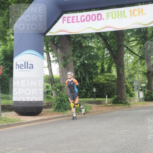 29.06.2025 - hella hamburg halbmarathon KatJ http://msf.ph/oto/8177803 29.06.2025 09:21:51 Zwischen KM18-KM19  meine-sportfotos.de