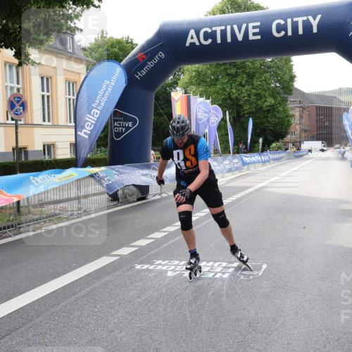29.06.2025 - hella hamburg halbmarathon Strokosch-Dieckow http://msf.ph/oto/8177829 29.06.2025 09:19:20 Ziel 20091 meine-sportfotos.de