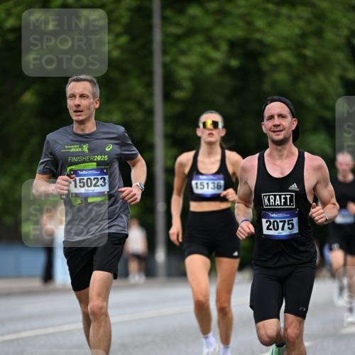 29.06.2025 - hella hamburg halbmarathon Dr. Thomas Lammeyer http://msf.ph/oto/8177848 29.06.2025 09:46:50 Kennedybrücke 2075, 2180, 2203, 2483, 6090, 8318, 8376, 9804, 10351 meine-sportfotos.de