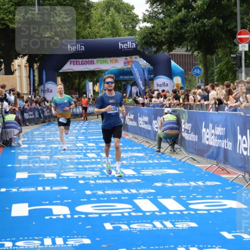 29.06.2025 - hella hamburg halbmarathon Zöllner http://msf.ph/oto/8177868 29.06.2025 10:28:33 Ziel 5328, 17374 meine-sportfotos.de