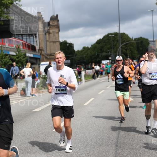 29.06.2025 - hella hamburg halbmarathon Yannick Fuchs http://msf.ph/oto/8177869 29.06.2025 10:42:21 20KM 1320, 1914, 2213, 2340, 2708, 3747, 4324, 4601, 5024, 5362, 5528, 5915, 6081, 6377, 6836, 7367, 7599, 8216, 8234, 8927, 9262, 9482, 9538, 9544, 11211, 11961, 12549, 12747, 13007, 13570, 13614, 13948, 14383, 14797, 14814, 15309, 15573, 15590, 15629, 15735, 15808, 16149, 16205, 16414, 16766, 18206, 18430, 18476, 18790, 18836, 18963, 19198 meine-sportfotos.de