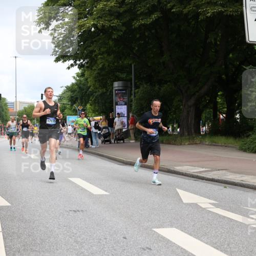 29.06.2025 - hella hamburg halbmarathon Yannick Fuchs http://msf.ph/oto/8177870 29.06.2025 10:28:09 20KM 1910, 1959, 2746, 2836, 4602, 4679, 4749, 6473, 7723, 8956, 10453, 12290, 14167, 14466, 14975, 15326, 16755, 16881, 16931, 17056, 17175, 17802, 18455, 18679, 18687, 18731, 18854 meine-sportfotos.de