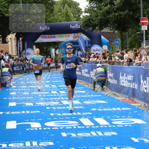 29.06.2025 - hella hamburg halbmarathon Zöllner http://msf.ph/oto/8177878 29.06.2025 10:28:33 Ziel 5328, 17374 meine-sportfotos.de