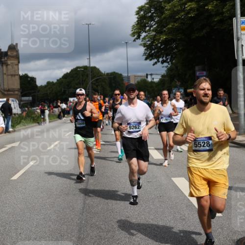 29.06.2025 - hella hamburg halbmarathon Yannick Fuchs http://msf.ph/oto/8177884 29.06.2025 10:42:22 20KM 1086, 1320, 1914, 2213, 2340, 2708, 3747, 4324, 4601, 5024, 5362, 5528, 5915, 6081, 6377, 6836, 7367, 7599, 8216, 8234, 8927, 9262, 9482, 9538, 9544, 11211, 11961, 12549, 12747, 13007, 13570, 13614, 13948, 14383, 14797, 14814, 15309, 15573, 15590, 15629, 15735, 15808, 16149, 16205, 16269, 16414, 16766, 18206, 18476, 18790, 18836, 18963, 19198 meine-sportfotos.de