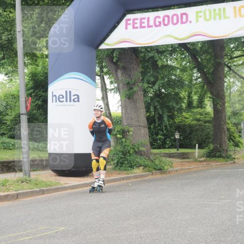 29.06.2025 - hella hamburg halbmarathon KatJ http://msf.ph/oto/8177937 29.06.2025 09:21:52 Zwischen KM18-KM19  meine-sportfotos.de