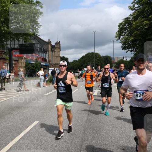 29.06.2025 - hella hamburg halbmarathon Yannick Fuchs http://msf.ph/oto/8177979 29.06.2025 10:42:23 20KM 1086, 1320, 1914, 2213, 2340, 2708, 3747, 4324, 4601, 5024, 5362, 5528, 5915, 6081, 6377, 6836, 7367, 7599, 8216, 8916, 8927, 9262, 9482, 9538, 11211, 11961, 12549, 12747, 13007, 13570, 13614, 13948, 14383, 14797, 14814, 15309, 15573, 15590, 15629, 15735, 15808, 16149, 16205, 16269, 16414, 16766, 18206, 18476, 18790, 18836, 18923, 18963, 19198 meine-sportfotos.de