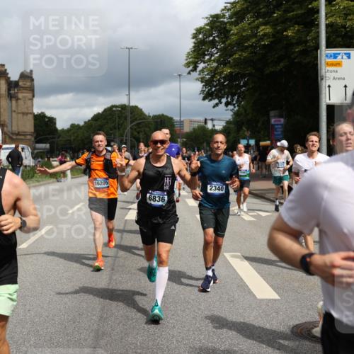 29.06.2025 - hella hamburg halbmarathon Yannick Fuchs http://msf.ph/oto/8177986 29.06.2025 10:42:24 20KM 1086, 1320, 1914, 2213, 2340, 2442, 2708, 3747, 4324, 4601, 5024, 5362, 5528, 5915, 6081, 6377, 6836, 7367, 8216, 8916, 8927, 9262, 9482, 9538, 11211, 11961, 12549, 12747, 13007, 13570, 13614, 13948, 14383, 14797, 14814, 15309, 15573, 15590, 15629, 15735, 15808, 16094, 16149, 16205, 16269, 16414, 16766, 18206, 18476, 18790, 18836, 18923, 18963, 19198 meine-sportfotos.de
