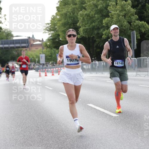 29.06.2025 - hella hamburg halbmarathon Jannik Wohlers http://msf.ph/oto/8178005 29.06.2025 09:42:23 Lombardsbrücke 5612, 7331, 7855, 9269, 10468, 11078, 11228, 12360, 13346, 13872, 13913, 14753, 14836, 16615, 17614, 18740, 19041, 19042, 19050, 19076, 19078 meine-sportfotos.de