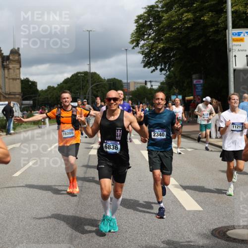 29.06.2025 - hella hamburg halbmarathon Yannick Fuchs http://msf.ph/oto/8178016 29.06.2025 10:42:24 20KM 1086, 1320, 1914, 2213, 2340, 2442, 2708, 3747, 4324, 4601, 5024, 5362, 5528, 5915, 6081, 6377, 6836, 7367, 8216, 8916, 8927, 9262, 9482, 9538, 11211, 11961, 12549, 12747, 13007, 13570, 13614, 13948, 14383, 14797, 14814, 15309, 15573, 15590, 15629, 15735, 15808, 16094, 16149, 16205, 16269, 16414, 16766, 18206, 18476, 18790, 18836, 18923, 18963, 19198 meine-sportfotos.de