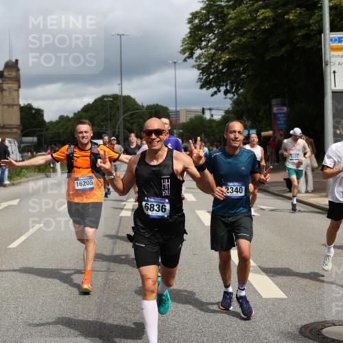 29.06.2025 - hella hamburg halbmarathon Yannick Fuchs http://msf.ph/oto/8178047 29.06.2025 10:42:24 20KM 1086, 1320, 1914, 2213, 2340, 2442, 2708, 3747, 4324, 4601, 5024, 5362, 5528, 5915, 6081, 6377, 6836, 7367, 8216, 8916, 8927, 9262, 9482, 9538, 11211, 11961, 12549, 12747, 13007, 13570, 13614, 13948, 14383, 14797, 14814, 15309, 15573, 15590, 15629, 15735, 15808, 16094, 16149, 16205, 16269, 16414, 16766, 18206, 18476, 18790, 18836, 18923, 18963, 19198 meine-sportfotos.de