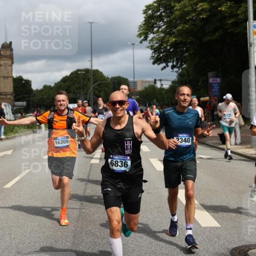 29.06.2025 - hella hamburg halbmarathon Yannick Fuchs http://msf.ph/oto/8178061 29.06.2025 10:42:24 20KM 1086, 1320, 1914, 2213, 2340, 2442, 2708, 3747, 4324, 4601, 5024, 5362, 5528, 5915, 6081, 6377, 6836, 7367, 8216, 8916, 8927, 9262, 9482, 9538, 11211, 11961, 12549, 12747, 13007, 13570, 13614, 13948, 14383, 14797, 14814, 15309, 15573, 15590, 15629, 15735, 15808, 16094, 16149, 16205, 16269, 16414, 16766, 18206, 18476, 18790, 18836, 18923, 18963, 19198 meine-sportfotos.de