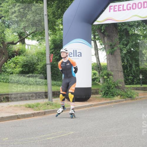 29.06.2025 - hella hamburg halbmarathon KatJ http://msf.ph/oto/8178086 29.06.2025 09:21:52 Zwischen KM18-KM19  meine-sportfotos.de