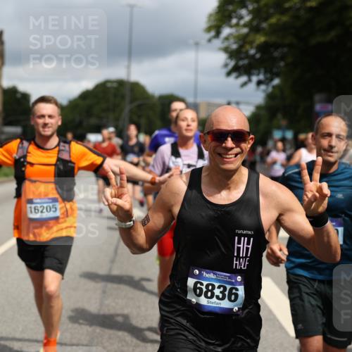 29.06.2025 - hella hamburg halbmarathon Yannick Fuchs http://msf.ph/oto/8178108 29.06.2025 10:42:25 20KM 1086, 1320, 1914, 2213, 2340, 2442, 2708, 3747, 4324, 4601, 5024, 5362, 5528, 5915, 6081, 6377, 6836, 7367, 8216, 8916, 8927, 9262, 9482, 9538, 9638, 11211, 11961, 12549, 12747, 13007, 13570, 13614, 13948, 14383, 14797, 14814, 15309, 15573, 15590, 15629, 15735, 15808, 16094, 16149, 16205, 16269, 16414, 16766, 18206, 18476, 18790, 18836, 18923, 18963, 19198 meine-sportfotos.de