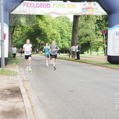 29.06.2025 - hella hamburg halbmarathon MichiJ http://msf.ph/oto/8178123 29.06.2025 10:16:55 Zwischen KM18-KM19  meine-sportfotos.de