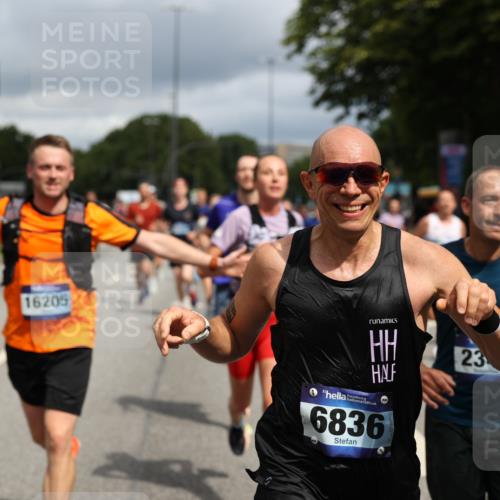 29.06.2025 - hella hamburg halbmarathon Yannick Fuchs http://msf.ph/oto/8178126 29.06.2025 10:42:25 20KM 1086, 1320, 1914, 2213, 2340, 2442, 2708, 3747, 4324, 4601, 5024, 5362, 5528, 5915, 6081, 6377, 6836, 7367, 8216, 8916, 8927, 9262, 9482, 9538, 9638, 11211, 11961, 12549, 12747, 13007, 13570, 13614, 13948, 14383, 14797, 14814, 15309, 15573, 15590, 15629, 15735, 15808, 16094, 16149, 16205, 16269, 16414, 16766, 18206, 18476, 18790, 18836, 18923, 18963, 19198 meine-sportfotos.de