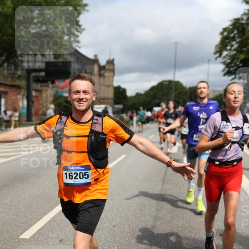 29.06.2025 - hella hamburg halbmarathon Yannick Fuchs http://msf.ph/oto/8178168 29.06.2025 10:42:25 20KM 1086, 1320, 1914, 2213, 2340, 2442, 2708, 3747, 4324, 4601, 5024, 5362, 5528, 5915, 6081, 6377, 6836, 7367, 8216, 8916, 8927, 9262, 9482, 9538, 9638, 11211, 11961, 12549, 12747, 13007, 13570, 13614, 13948, 14383, 14797, 14814, 15309, 15573, 15590, 15629, 15735, 15808, 16094, 16149, 16205, 16269, 16414, 16766, 18206, 18476, 18790, 18836, 18923, 18963, 19198 meine-sportfotos.de