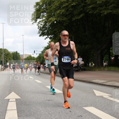 29.06.2025 - hella hamburg halbmarathon Yannick Fuchs http://msf.ph/oto/8178175 29.06.2025 10:28:14 20KM 1053, 1910, 1959, 2746, 2836, 4246, 4602, 4679, 6473, 7723, 8956, 12290, 14167, 14466, 14975, 15268, 15326, 16755, 16881, 16931, 17175, 17802, 18455, 18687, 18731, 18854 meine-sportfotos.de