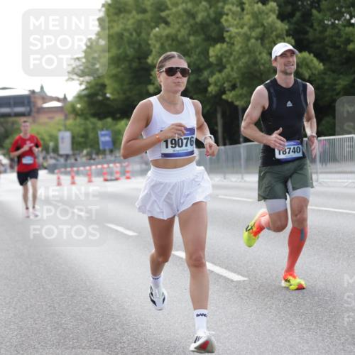 29.06.2025 - hella hamburg halbmarathon Jannik Wohlers http://msf.ph/oto/8178207 29.06.2025 09:42:23 Lombardsbrücke 5612, 7331, 7855, 9269, 10468, 11078, 11228, 12360, 13346, 13872, 13913, 14753, 14836, 16615, 17614, 18740, 19041, 19042, 19050, 19076, 19078 meine-sportfotos.de
