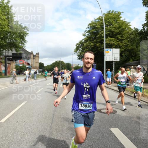 29.06.2025 - hella hamburg halbmarathon Yannick Fuchs http://msf.ph/oto/8178236 29.06.2025 10:42:26 20KM 1086, 1320, 1914, 2213, 2340, 2442, 3747, 4324, 4601, 5024, 5362, 5528, 5915, 6081, 6377, 6836, 7367, 8216, 8916, 8927, 9262, 9482, 9538, 9638, 11211, 11961, 12549, 12747, 13007, 13570, 13614, 13948, 14383, 14797, 14814, 15309, 15573, 15590, 15629, 15735, 15808, 16094, 16149, 16205, 16269, 16414, 16766, 18206, 18476, 18790, 18836, 18923, 18963, 19198 meine-sportfotos.de