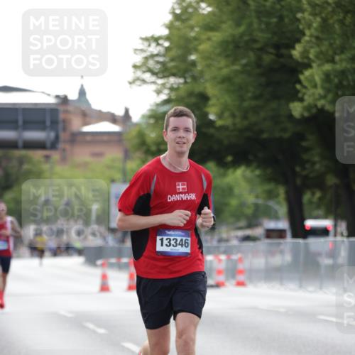 29.06.2025 - hella hamburg halbmarathon Jannik Wohlers http://msf.ph/oto/8178387 29.06.2025 09:42:25 Lombardsbrücke 5612, 7331, 7855, 9269, 10468, 11078, 11228, 12360, 13346, 13872, 13913, 14753, 14836, 17614, 18740, 19041, 19042, 19050, 19076, 19078 meine-sportfotos.de