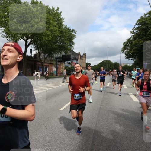 29.06.2025 - hella hamburg halbmarathon Yannick Fuchs http://msf.ph/oto/8178414 29.06.2025 10:42:29 20KM 1086, 1320, 1884, 1914, 2213, 2340, 2442, 3213, 3747, 4324, 4601, 5024, 5362, 5528, 5915, 6081, 6377, 6836, 7367, 8216, 8916, 9262, 9482, 9538, 9638, 10000, 11211, 11467, 11961, 12549, 12747, 13570, 13614, 14383, 14797, 14814, 15309, 15573, 15590, 15629, 15735, 15808, 16094, 16149, 16205, 16269, 16414, 16766, 17007, 18206, 18476, 18790, 18836, 18923, 18963, 19198 meine-sportfotos.de