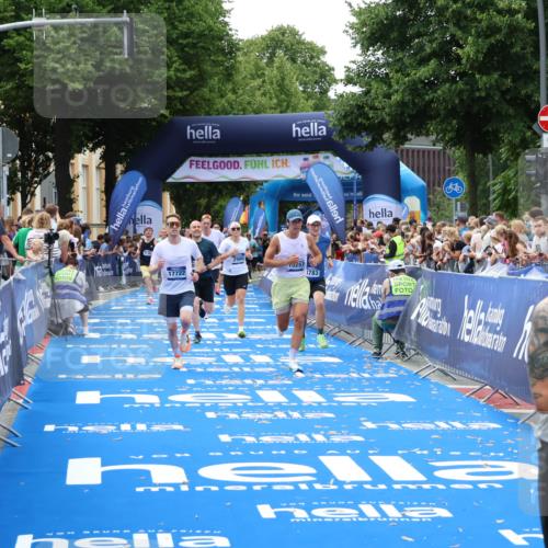 29.06.2025 - hella hamburg halbmarathon Zöllner http://msf.ph/oto/8178423 29.06.2025 10:38:57 Ziel 2980, 3136, 3783, 8958, 13137, 13755, 14093, 15257, 17722 meine-sportfotos.de