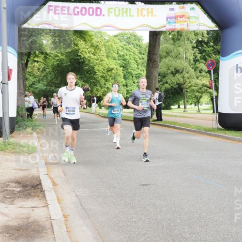 29.06.2025 - hella hamburg halbmarathon MichiJ http://msf.ph/oto/8178437 29.06.2025 10:16:56 Zwischen KM18-KM19 15023, 18124, 18692, 19050 meine-sportfotos.de