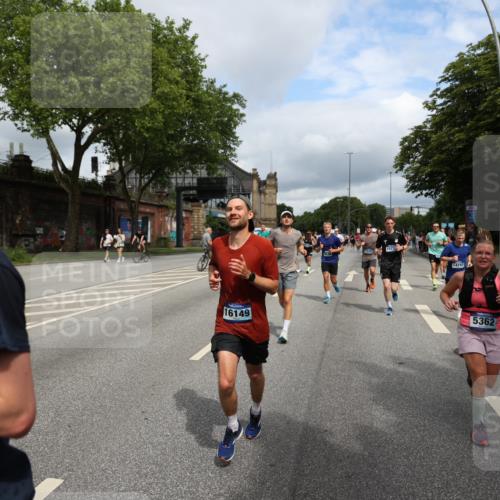 29.06.2025 - hella hamburg halbmarathon Yannick Fuchs http://msf.ph/oto/8178445 29.06.2025 10:42:29 20KM 1086, 1320, 1884, 1914, 2213, 2340, 2442, 3213, 3747, 4324, 4601, 5024, 5362, 5528, 5915, 6081, 6377, 6836, 7367, 8216, 8916, 9262, 9482, 9538, 9638, 10000, 11211, 11467, 11961, 12549, 12747, 13570, 13614, 14383, 14797, 14814, 15309, 15573, 15590, 15629, 15735, 15808, 16094, 16149, 16205, 16269, 16414, 16766, 17007, 18206, 18476, 18790, 18836, 18923, 18963, 19198 meine-sportfotos.de