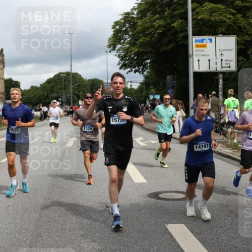 29.06.2025 - hella hamburg halbmarathon Yannick Fuchs http://msf.ph/oto/8178519 29.06.2025 10:42:31 20KM 1086, 1320, 1884, 1914, 2213, 2340, 2442, 3213, 3747, 4324, 4711, 5024, 5362, 5528, 5915, 6081, 6377, 6836, 6923, 7367, 8216, 8916, 9262, 9482, 9538, 9638, 10000, 11211, 11467, 11961, 12549, 12747, 13570, 13614, 14797, 14814, 15309, 15573, 15590, 15629, 15735, 15808, 16094, 16149, 16205, 16269, 16414, 16766, 17007, 18206, 18251, 18476, 18790, 18836, 18923, 18963, 19198 meine-sportfotos.de