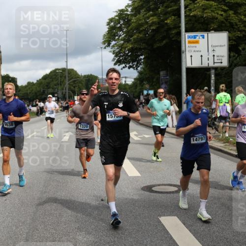 29.06.2025 - hella hamburg halbmarathon Yannick Fuchs http://msf.ph/oto/8178528 29.06.2025 10:42:31 20KM 1086, 1320, 1884, 1914, 2213, 2340, 2442, 3213, 3747, 4324, 4711, 5024, 5362, 5528, 5915, 6081, 6377, 6836, 6923, 7367, 8216, 8916, 9262, 9482, 9538, 9638, 10000, 11211, 11467, 11961, 12549, 12747, 13570, 13614, 14797, 14814, 15309, 15573, 15590, 15629, 15735, 15808, 16094, 16149, 16205, 16269, 16414, 16766, 17007, 18206, 18251, 18476, 18790, 18836, 18923, 18963, 19198 meine-sportfotos.de