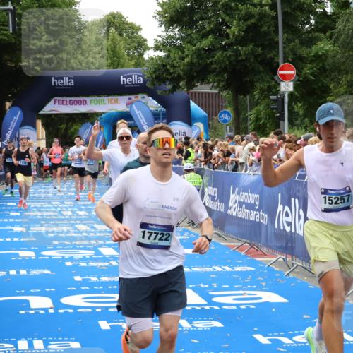 29.06.2025 - hella hamburg halbmarathon Zöllner http://msf.ph/oto/8178538 29.06.2025 10:39:00 Ziel 2980, 3136, 3783, 4359, 6682, 8958, 11447, 13137, 15257, 15561, 15873, 17722, 18734, 19151 meine-sportfotos.de