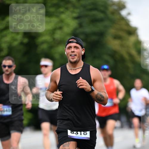 29.06.2025 - hella hamburg halbmarathon Dr. Thomas Lammeyer http://msf.ph/oto/8178554 29.06.2025 09:46:56 Kennedybrücke 2075, 2180, 2203, 2483, 3189, 3379, 6090, 8318, 8376, 9804, 10351 meine-sportfotos.de