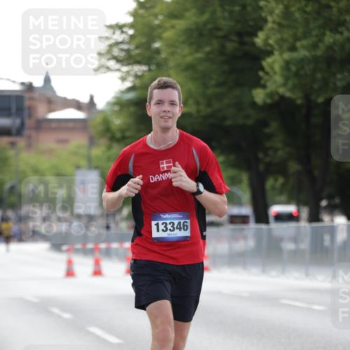 29.06.2025 - hella hamburg halbmarathon Jannik Wohlers http://msf.ph/oto/8178599 29.06.2025 09:42:26 Lombardsbrücke 5612, 7331, 7855, 9269, 11078, 11228, 12360, 13346, 13872, 13913, 14753, 14836, 17614, 18740, 19041, 19042, 19050, 19076, 19078 meine-sportfotos.de