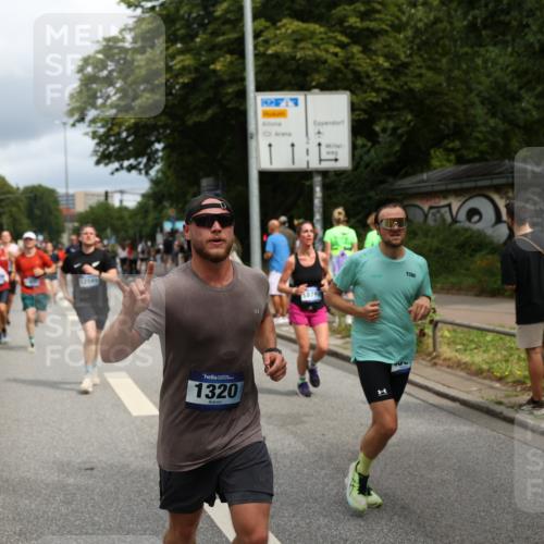 29.06.2025 - hella hamburg halbmarathon Yannick Fuchs http://msf.ph/oto/8178615 29.06.2025 10:42:32 20KM 1086, 1320, 1884, 1914, 2340, 2442, 3213, 3747, 4324, 4711, 5024, 5362, 5915, 6081, 6377, 6836, 6923, 7367, 8216, 8916, 9262, 9482, 9538, 9638, 10000, 11211, 11467, 12549, 12747, 12840, 13570, 13614, 14797, 14814, 15309, 15573, 15590, 15629, 15735, 15808, 16094, 16149, 16205, 16269, 16414, 16766, 17007, 18206, 18251, 18476, 18790, 18836, 18923, 18963, 19198 meine-sportfotos.de