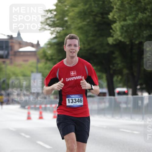 29.06.2025 - hella hamburg halbmarathon Jannik Wohlers http://msf.ph/oto/8178631 29.06.2025 09:42:26 Lombardsbrücke 5612, 7331, 7855, 9269, 11078, 11228, 12360, 13346, 13872, 13913, 14753, 14836, 17614, 18740, 19041, 19042, 19050, 19076, 19078 meine-sportfotos.de
